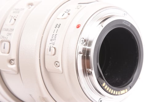 thumbnail-5 for Canon EF 100-400mm f/4.5-5.6 L IS DUST