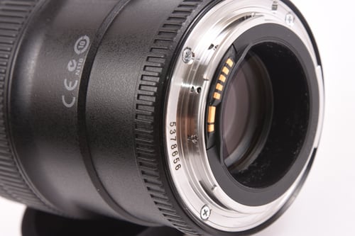 thumbnail-7 for Canon EF 100mm f/2.8 Macro L IS USM