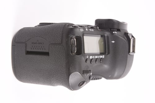 thumbnail-2 for Canon EOS 5D III Body