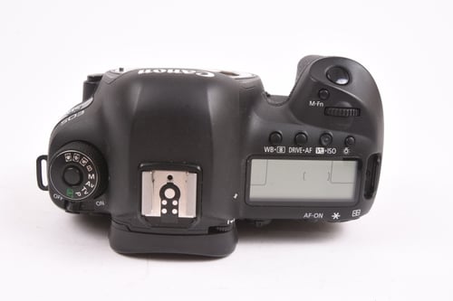 thumbnail-6 for Canon EOS 5D IV Body w/Grip
