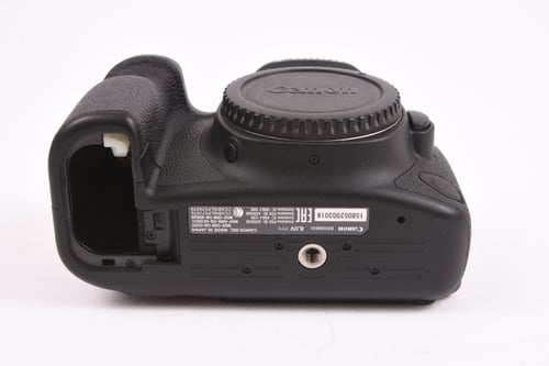 thumbnail-5 for Canon EOS 6D II w/Grip
