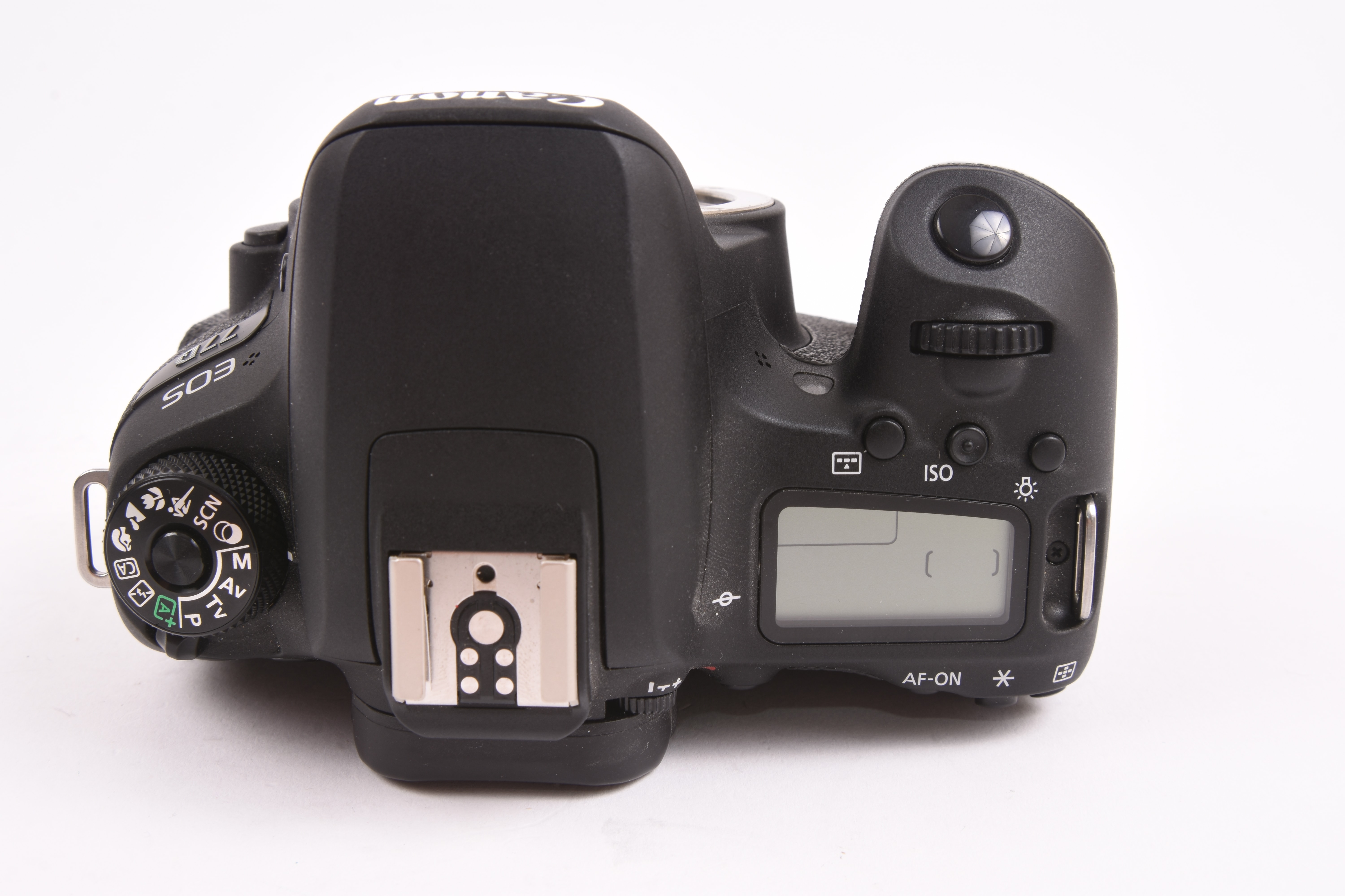 Canon EOS 77D — image 7