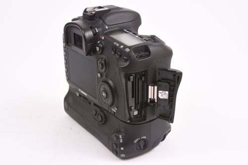 thumbnail-2 for Canon EOS 7D II Body w/Grip