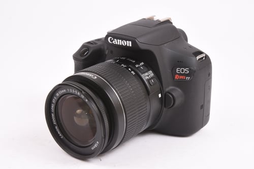 Canon Rebel T7 w/18-55mm