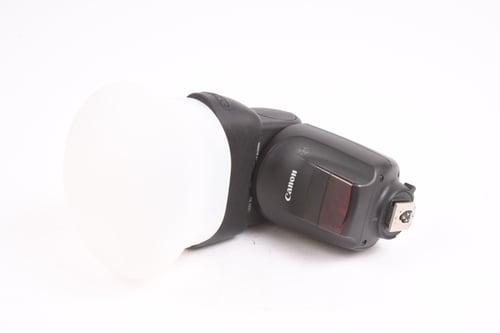 Canon Speedlite 470EX-AI w/Magmod