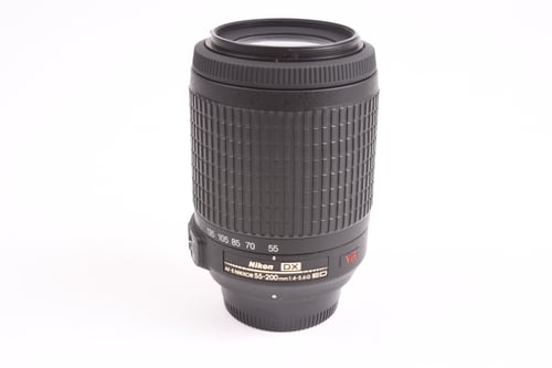 Nikon AFS 55-200mm f/4-5.6 G VR DUST