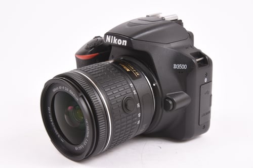 Nikon D3500 w/18-55mm