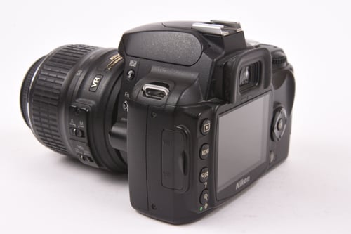 thumbnail-3 for Nikon D60 w/18-55mm