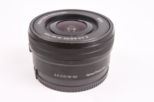 View Sony E 16-50mm PZ OSS Sony E 16-50mm PZ OSS