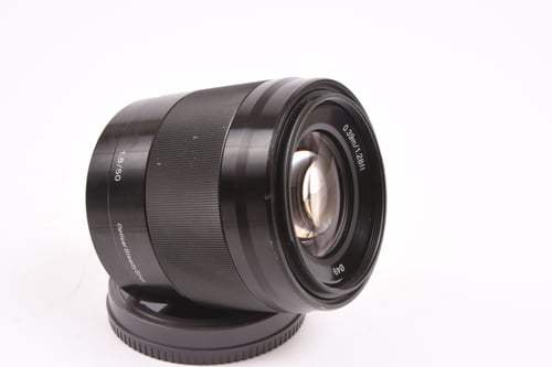 thumbnail-2 for Sony E 50mm f/1.8 OSS
