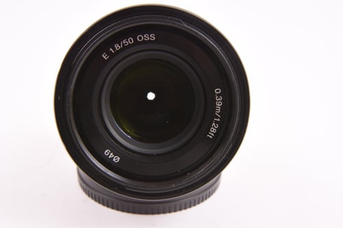 thumbnail-6 for Sony E 50mm f/1.8 OSS