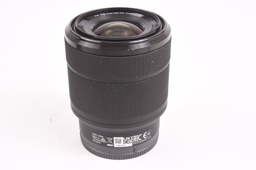 thumbnail-1 for Sony FE 28-70mm f/3.5-5.6 OSS
