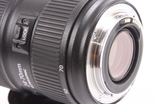 thumbnail-5 for Canon EF 24-70mm f/2.8 L II