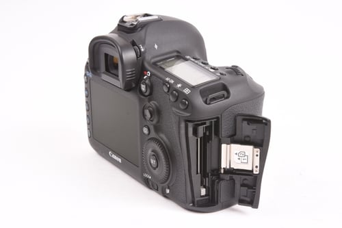 thumbnail-3 for Canon EOS 5D III Body