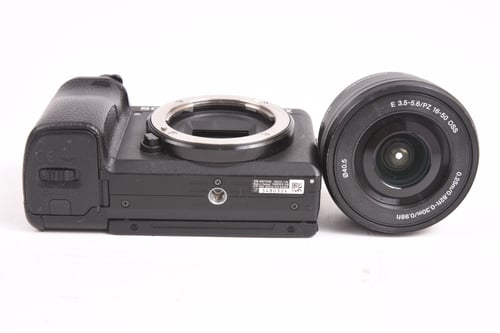 thumbnail-5 for Sony a6400 w/16-50mm
