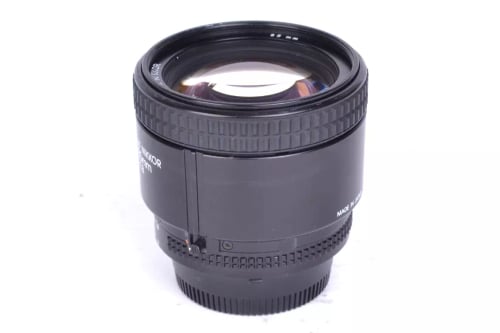 thumbnail-7 for Nikon AF 85mm f/1.8 #26144 GOOD