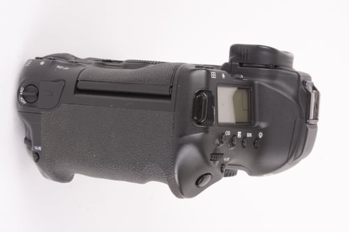 thumbnail-1 for Canon EOS 1DX II Body SC:304K O4 M5 C4 #00037