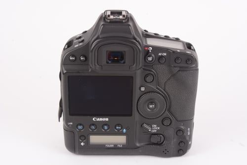 thumbnail-3 for Canon EOS 1DX II Body SC:304K O4 M5 C4 #00037