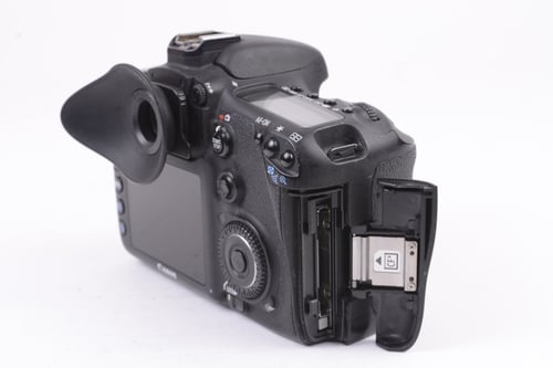 thumbnail-2 for Canon EOS 7D Body SC:47k #10789 EXCELLENT
